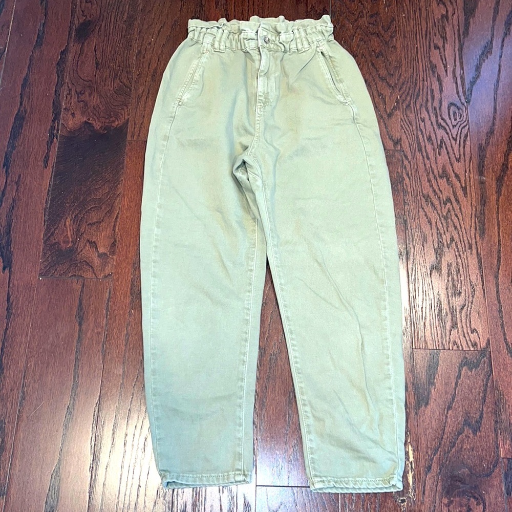 ZARA Women’s Light Olive Green Paper Bag High Rise Jeans Size 4
